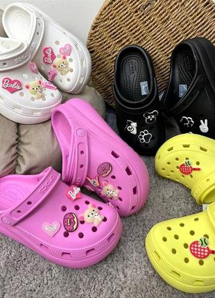 Дитячі крокси на платформі crocs classic cutie clog black чорні на платформі для дівчаток2 фото