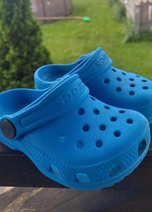 Клогі crocs