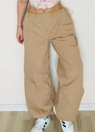 Штани stradivarius