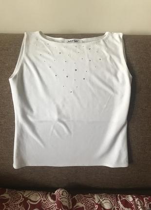 Белый женский базовый топик