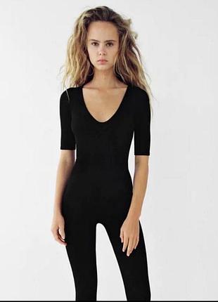 Боди футболка с вырезом