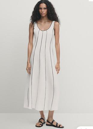 Контрастная двухцветное платье в полоску massimo dutti, смешанный лен.