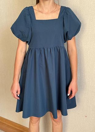 Синее платье с рукавами фонариками