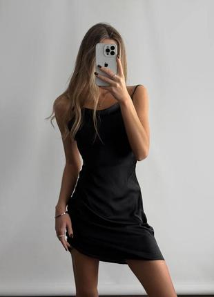 Волшебное женское шелковое бельё черное платье миди на бретельках и с открытой спинкой4 фото