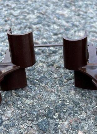 Ковзаюча втулка для направляючих захисних ролет для ламелей 37-45 мм коричнева