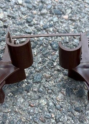 Ковзаюча втулка для направляючих захисних ролет для ламелей 37-45 мм коричнева