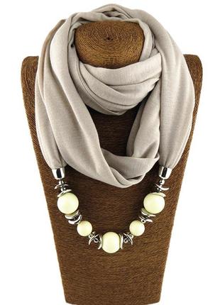 Багатошаровий шарф з прикрасами