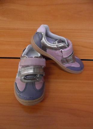Кроссовки clarks