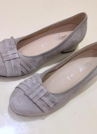 Нові.туфлі бренду gabor opti fit suede leather pumps nude grey оригінал.40 1/2 р. зі свіжих колекцій
