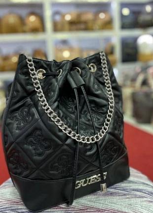 Вместительная сумка guess