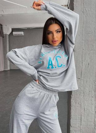 Спортивний костюм