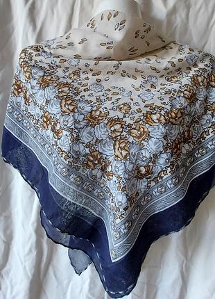 Платок цветочный