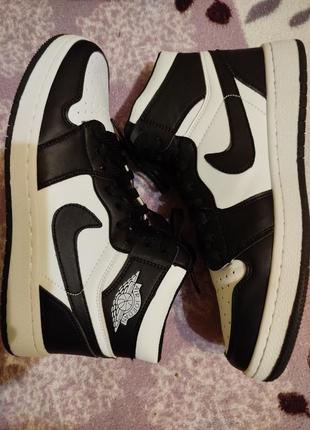 Женские кроссовки nike air jordan 1 retro high chameleon джорданы