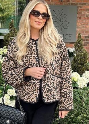 Куртка осінь zara