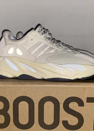 Adidas yeezy boost 7002 фото