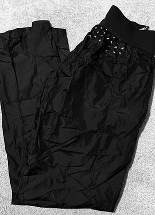 Женские спортивные плащевые штаны