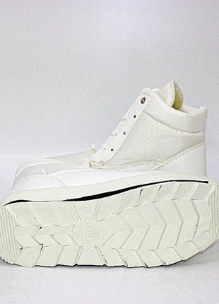 Білі дуті черевики для жінок білий6 фото