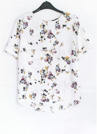 Блуза з квітами