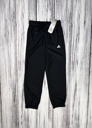 Adidas новые спортивные штаны оригинал 9 - 10 лет