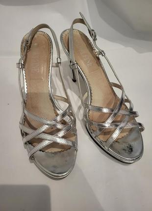 Винтажные босоножки кожаные madeleine