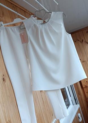 Елегантний костюм