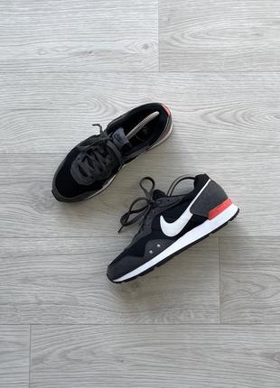 Крутые кроссовки chris brown nike air max burgundy blue suit black shoes grey