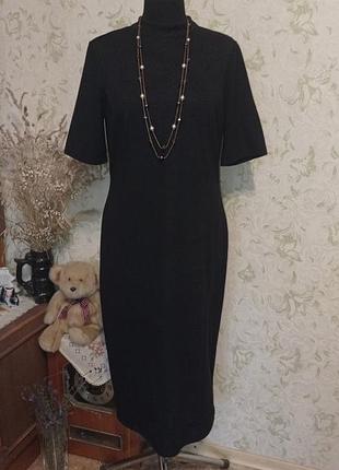 Платье с красивой вставкой по середине uk16