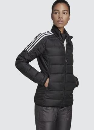 Жіноча куртка від adidas2 фото