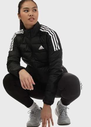 Жіноча куртка від adidas6 фото