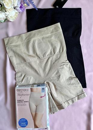 Утягуючі, корегуючі фігуру шортики від esmara
