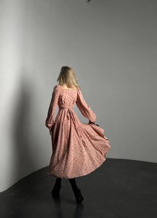 Роскошное женское легкое длинное платье миди в цветочный принт7 фото