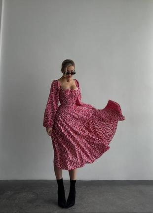 Роскошное женское легкое длинное платье миди в цветочный принт10 фото