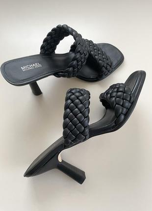 Оригинальные босоножки мюли michael kors amelia
