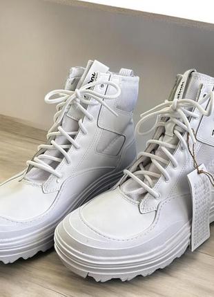 Кожаные высокие кеды, кроссовки reebok
