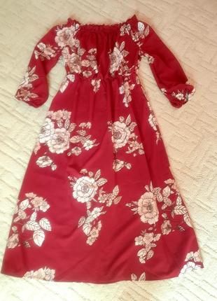 Красивое платье в цветы