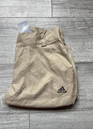 Жіночі шорти adidas
