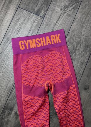 Яркие женские спортивные лосины gymshark