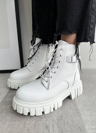 Стильные зимние ботинки в базовых цветах 🖤🤍