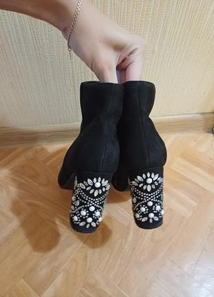 Ботинки черевики