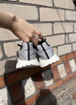 Кросівки adidas