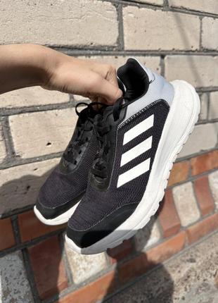 Кросівки adidas