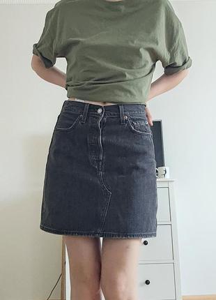 Жіноча спідниця levis 25 розмір