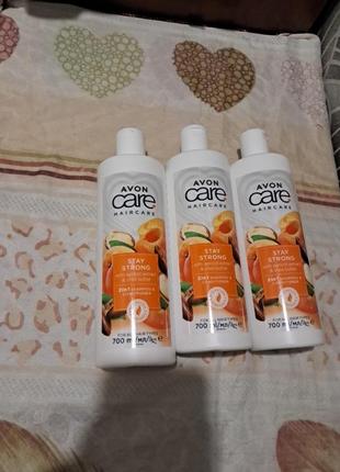 Шампунь-кондиціонер для волосся avon care «абсолютна сила. абрикос та масло ши», 700 мл