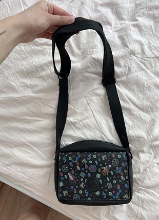 Сумка черная через плечо