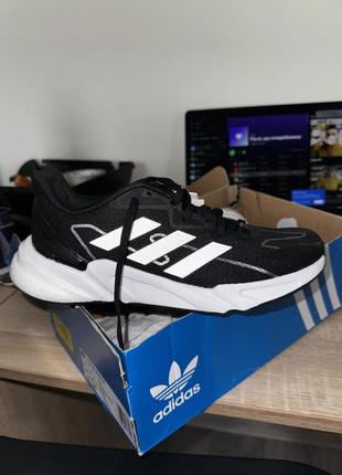 Кросівки для бігу adidas