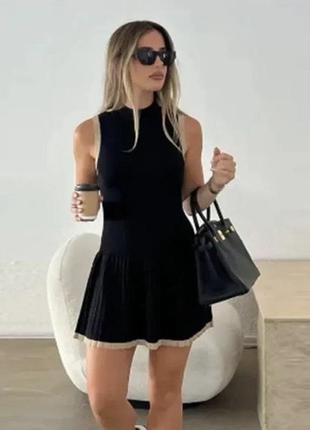 Платье черное