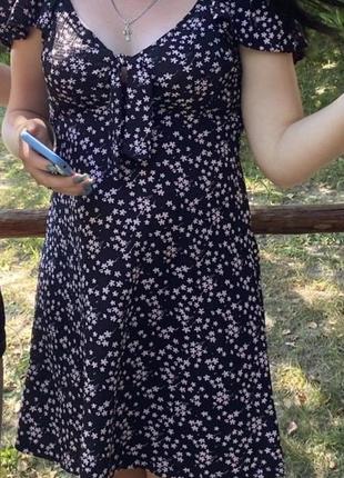 Легкое платье