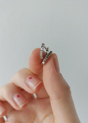 Серьги с камушками серебряные