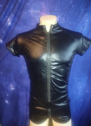 Мужской фетиш комбинезон ромпер под кожу с вставками из сетки