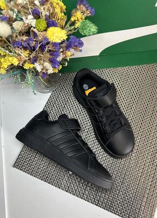 Оригинальные кроссовки adidas